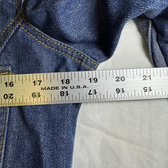 Women’s Cropped Denim Jacket. Size M - Picture 6 of 11